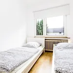 Weidenpesch Apartment
