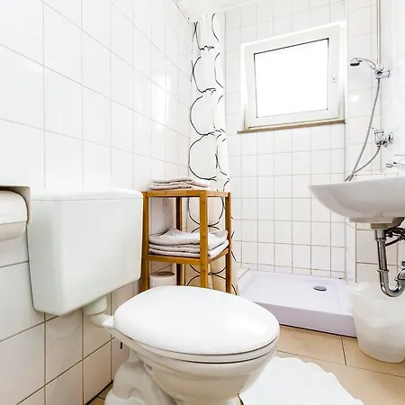 Weidenpesch Apartment